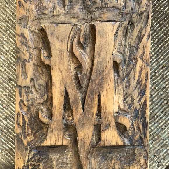 COTTAGECORE HANDMADE HAND-CARVED ARTISIAN ONE OF A KIND WOOD LETTER “M” - Picture 1 of 4